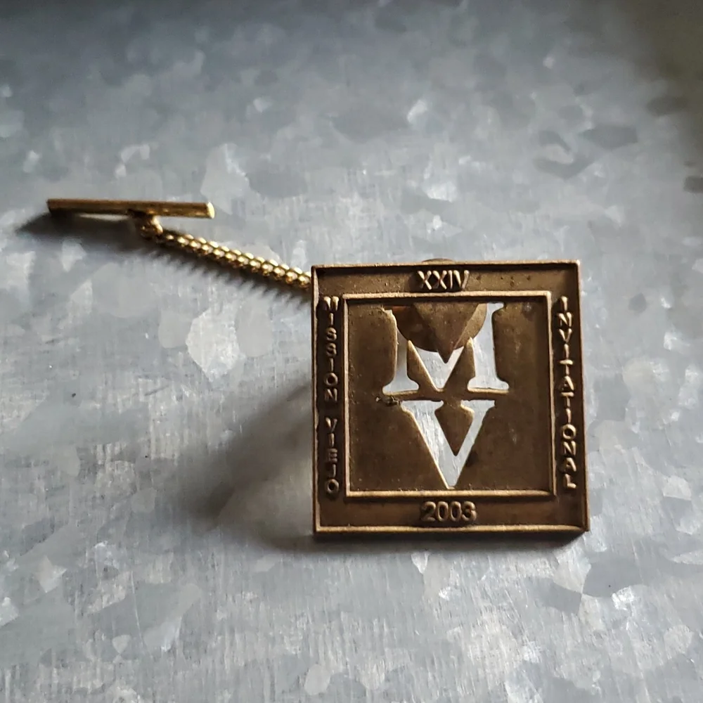 Mission Viejo Invitational 2003 Tie Tack and Bar by Crown Trophy